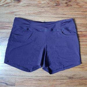 Mountain hardware dynama purple shorts
